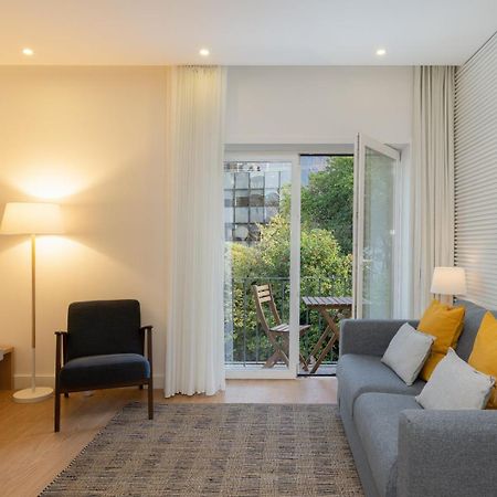 Guestready - Modern 2-Bedroom Apt In Cedofeita OOporto Exteriör bild