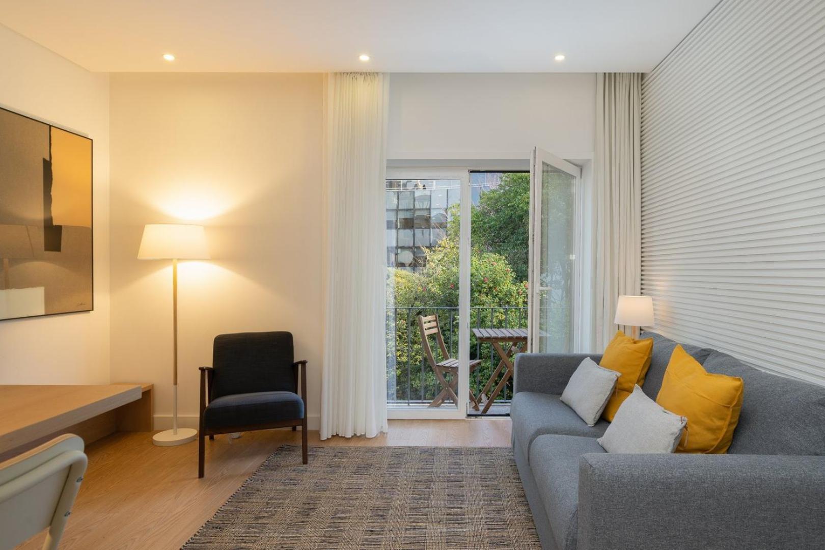 Guestready - Modern 2-Bedroom Apt In Cedofeita OOporto Exteriör bild