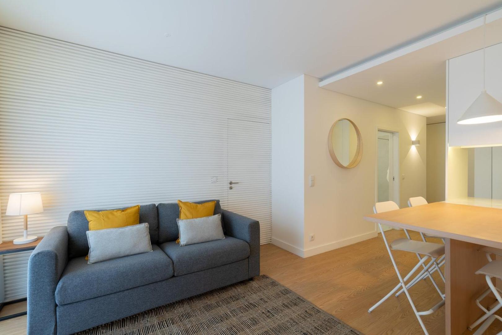 Guestready - Modern 2-Bedroom Apt In Cedofeita OOporto Exteriör bild